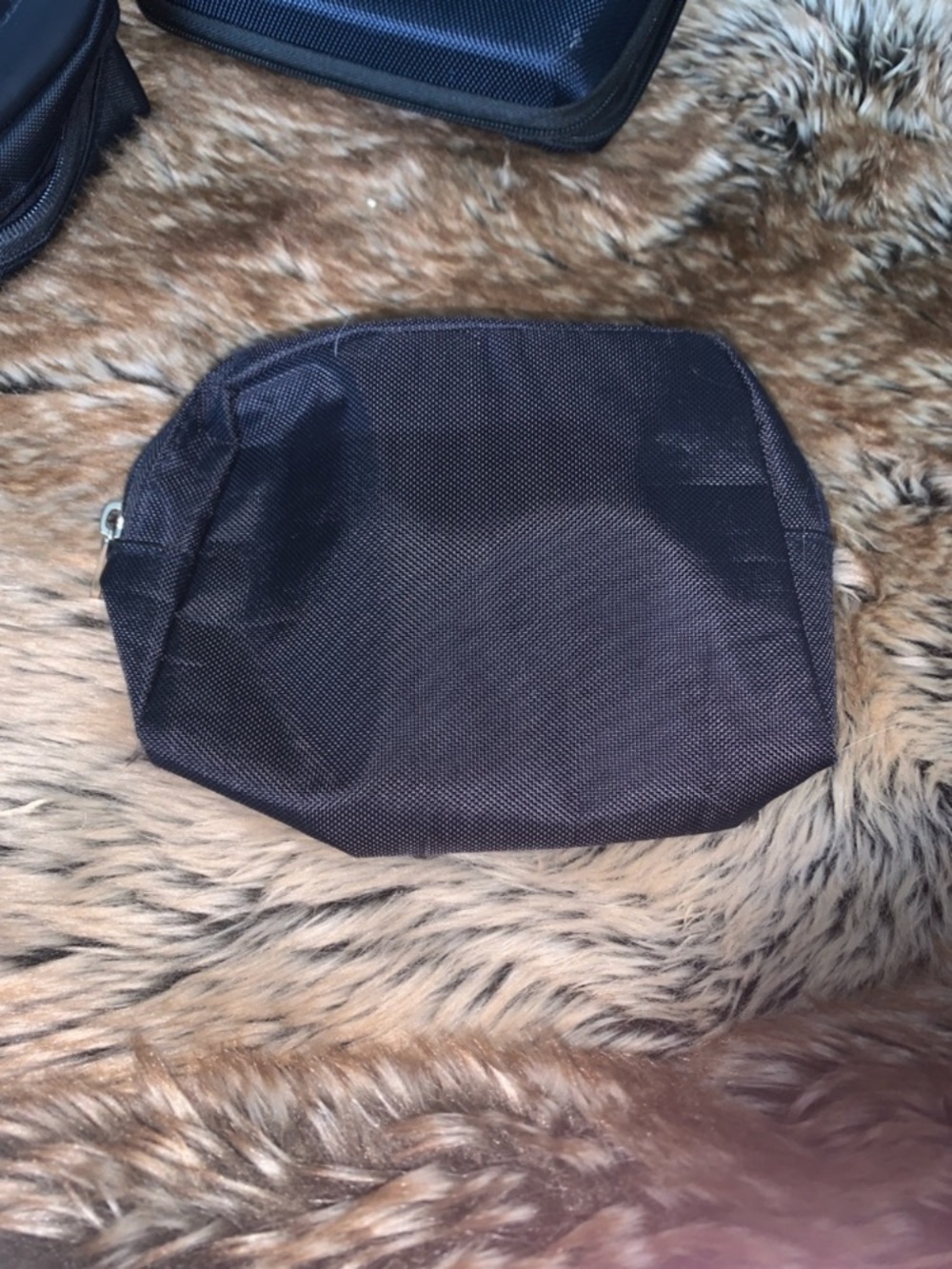 Tumi Black Men's Toiletry Pouch with Silver Nameplate - Picture 4 of 7